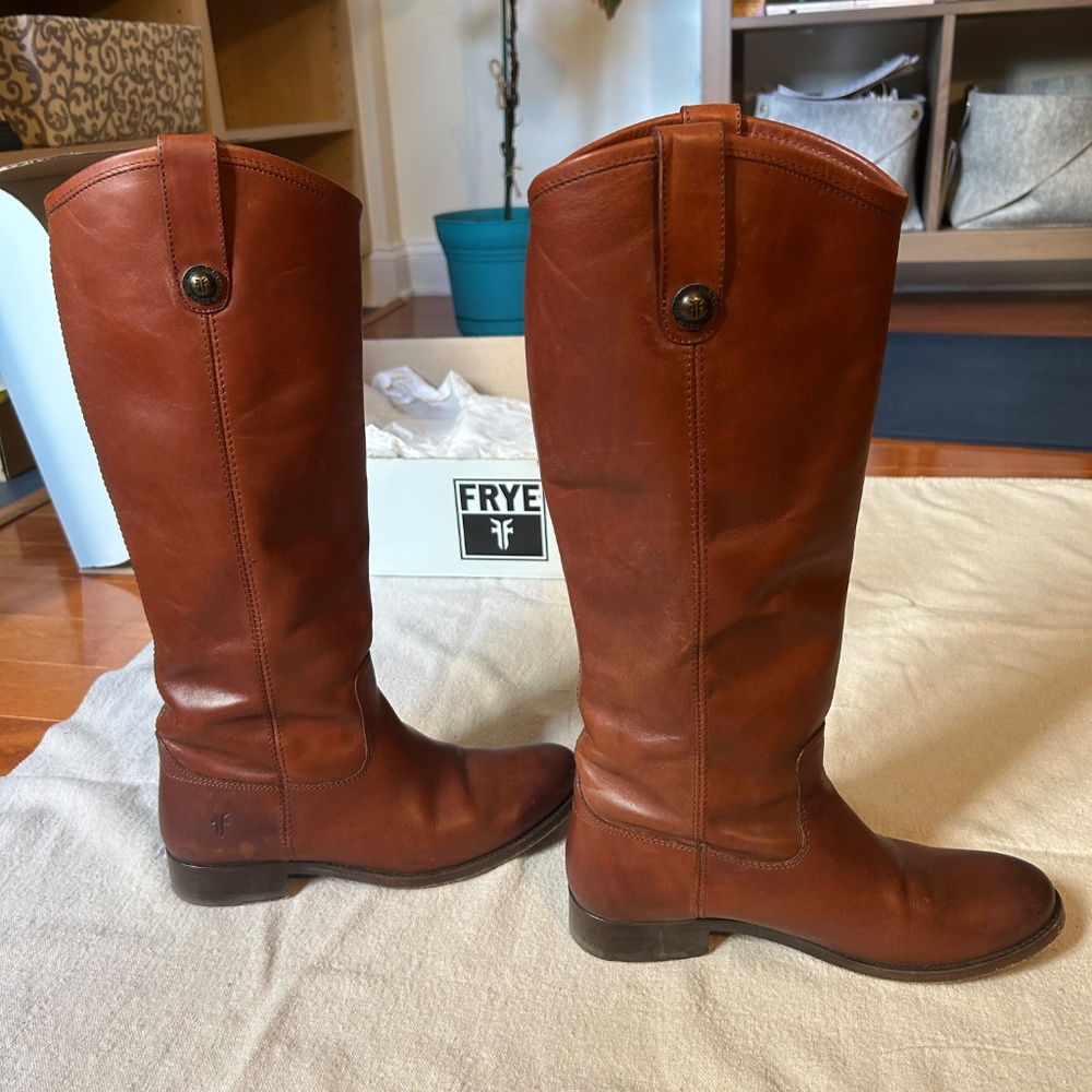 FRYE Melissa Button boots 6.5